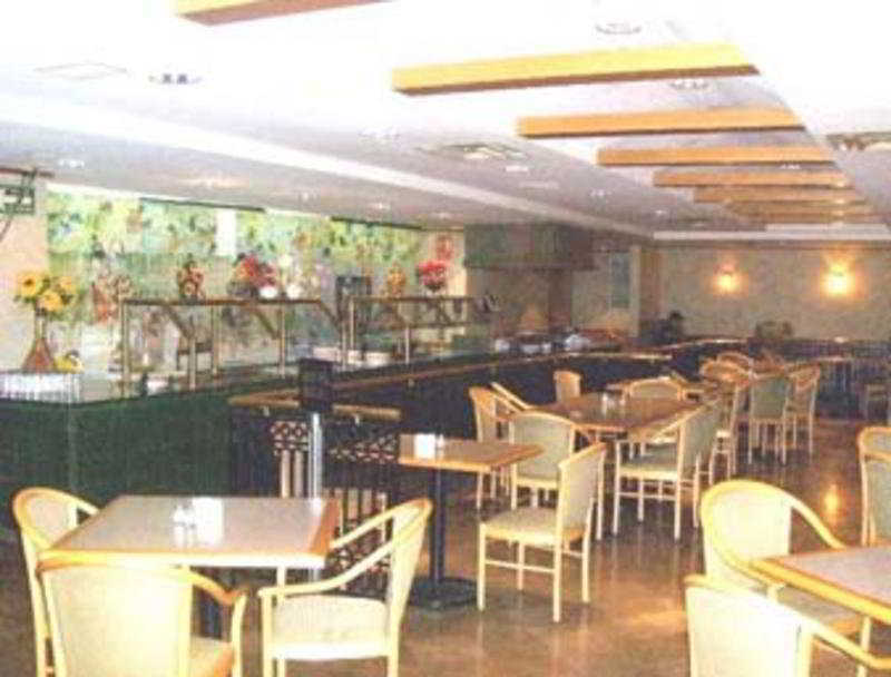 Everest Ciudad Victoria Restaurant foto